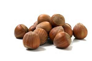 OLIO ANTIRUGHE ALLE NOCCIOLE PER PELLI GRASSE